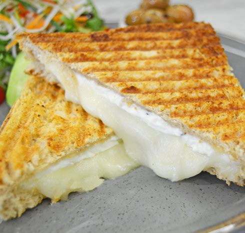 Beyaz Peynirli Tost